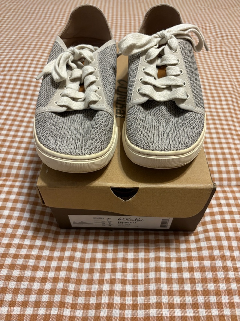 Olukai Women’s  Pehuea Li Knit Lace-Up Sneakers